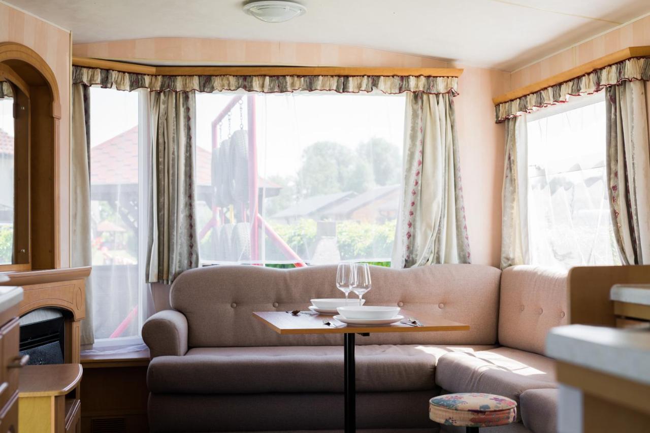 Rowyhills Villa Rowy  Buitenkant foto